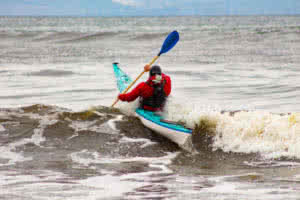 kayak surfing